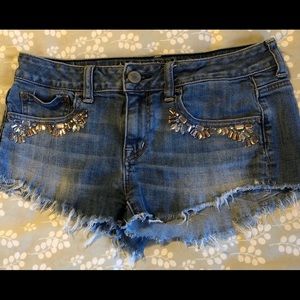 AE Denim Short Shorts, size 4